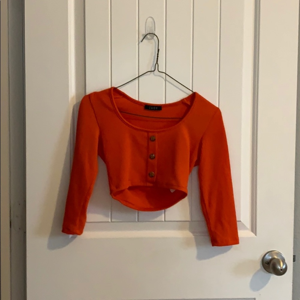 Cropped quarter sleeve shirt